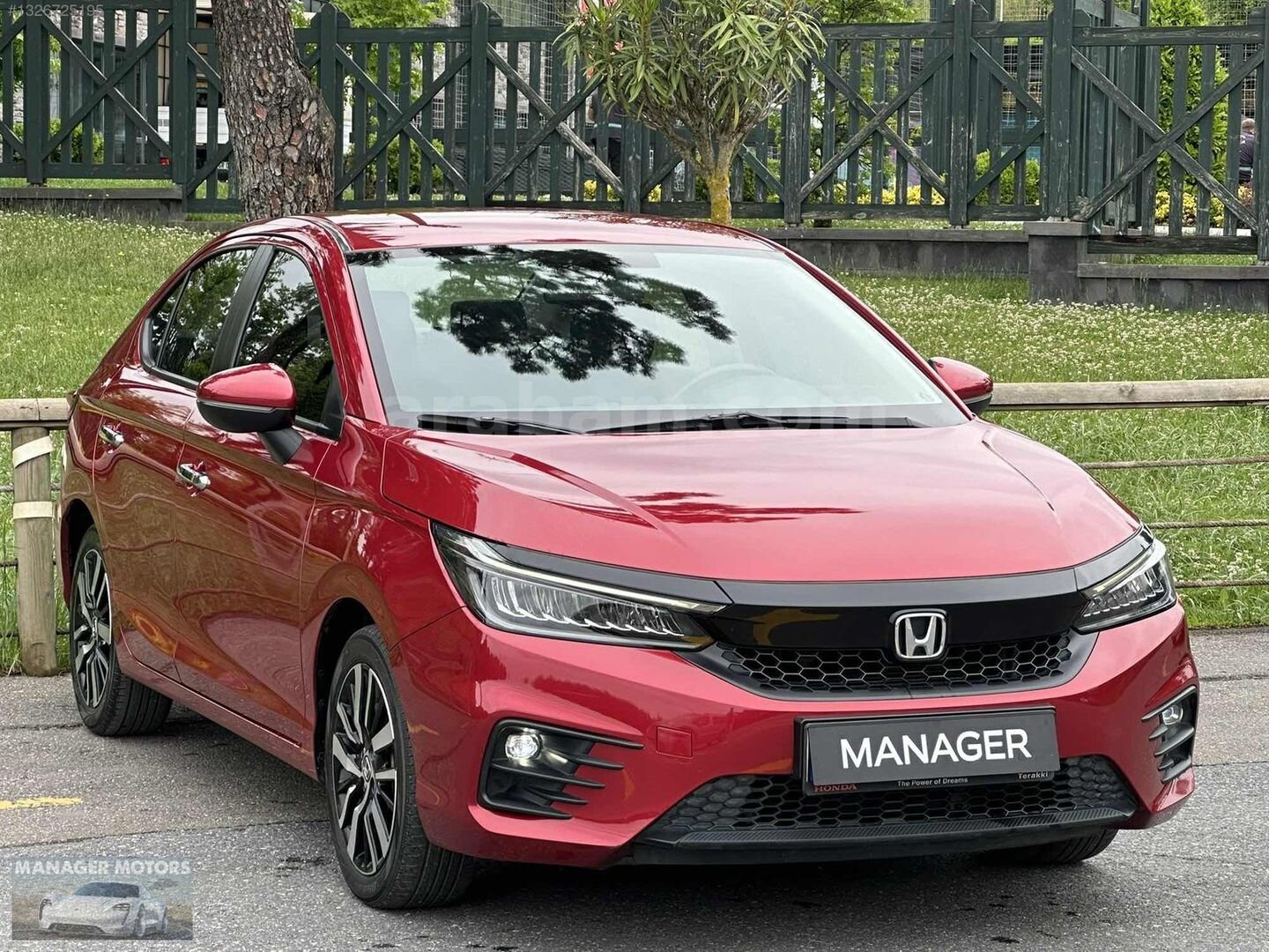 Galeriden Honda City 1.5 i-VTEC Executive 2021 Model İstanbul 79.500 km Bordo 2