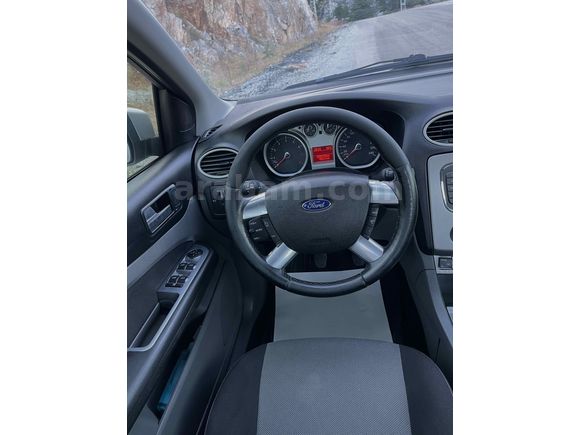 Sahibinden Ford Focus 1.6 Ti-VCT Collection 2011 Model 