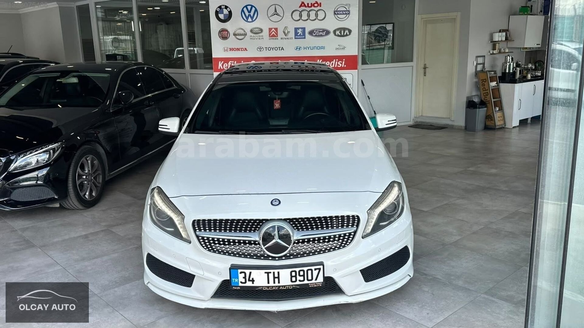 Galeriden Mercedes - Benz A 180 AMG Sport 2014 Model İstanbul 153.000 km Beyaz 4