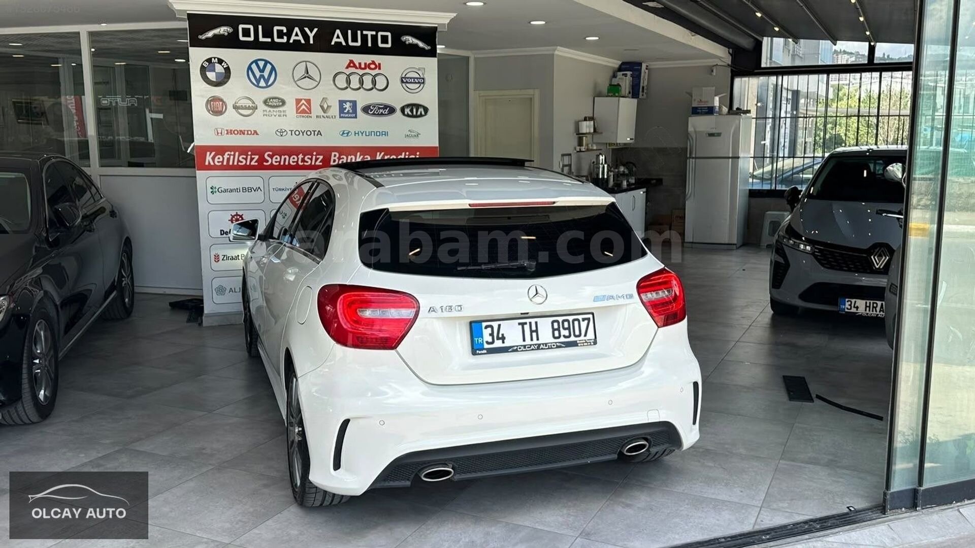 Galeriden Mercedes - Benz A 180 AMG Sport 2014 Model İstanbul 153.000 km Beyaz 7