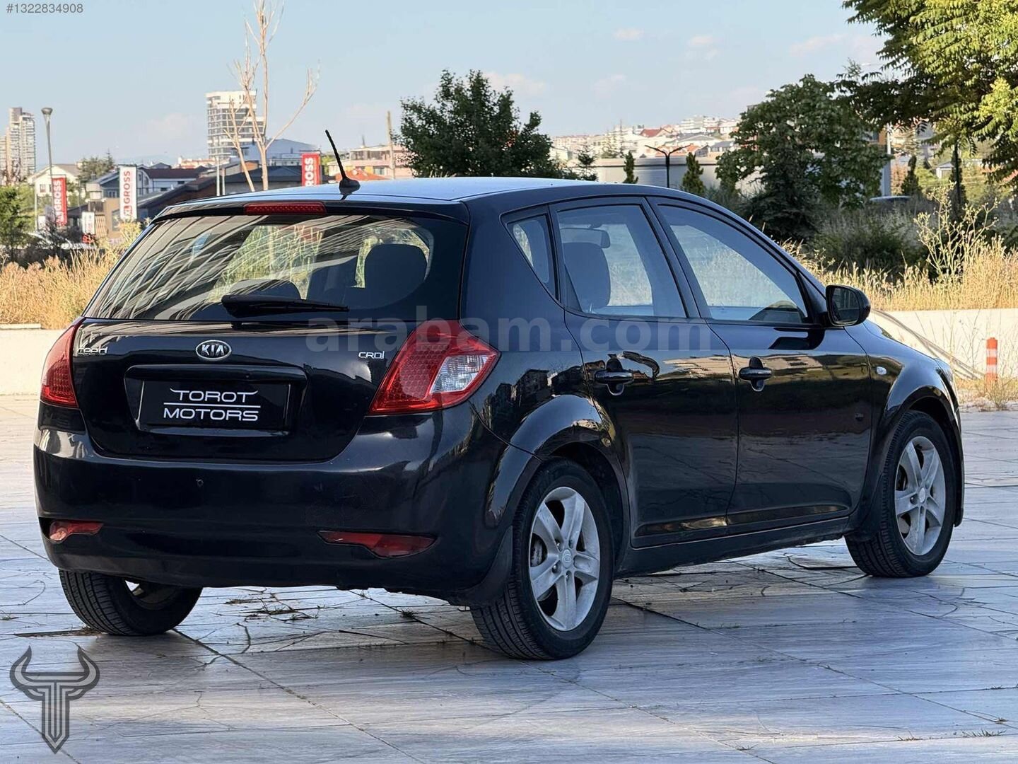 Galeriden Kia Ceed 1.6 CRDi Concept 2011 Model Ankara 340.000 km Siyah 6