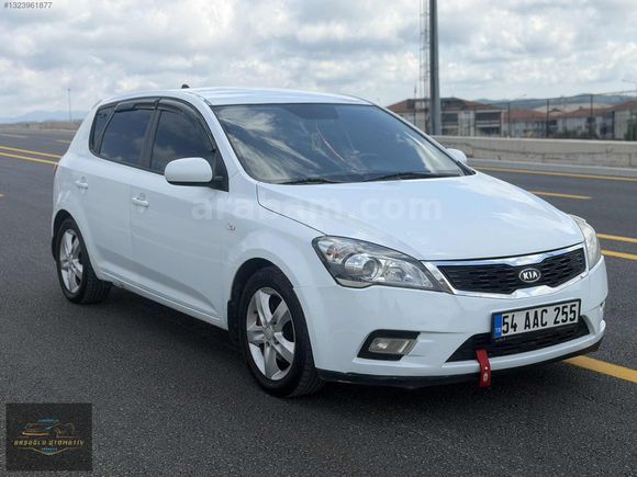 2011 MODEL DEĞİŞENSİZ TEK PARÇA BOYALI KİA CEED