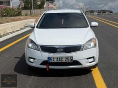 2011 MODEL DEĞİŞENSİZ TEK PARÇA BOYALI KİA CEED