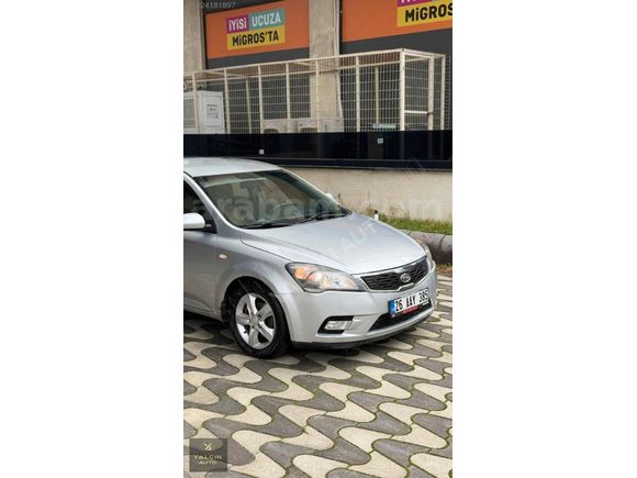 KİA/CEED/CAMGİBİ/TAKASLI/MASRAFSIZ/UYGUNFİYAT