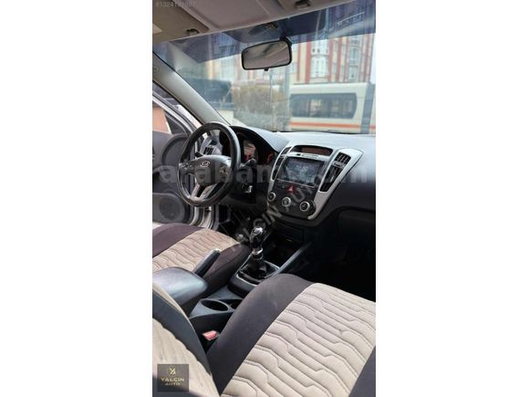 KİA/CEED/CAMGİBİ/TAKASLI/MASRAFSIZ/UYGUNFİYAT