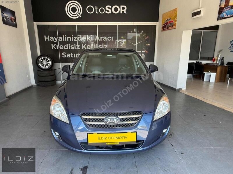 Galeriden Kia Ceed 1.6 CRDi Motion 2008 Model İstanbul 312.000 km Mavi
