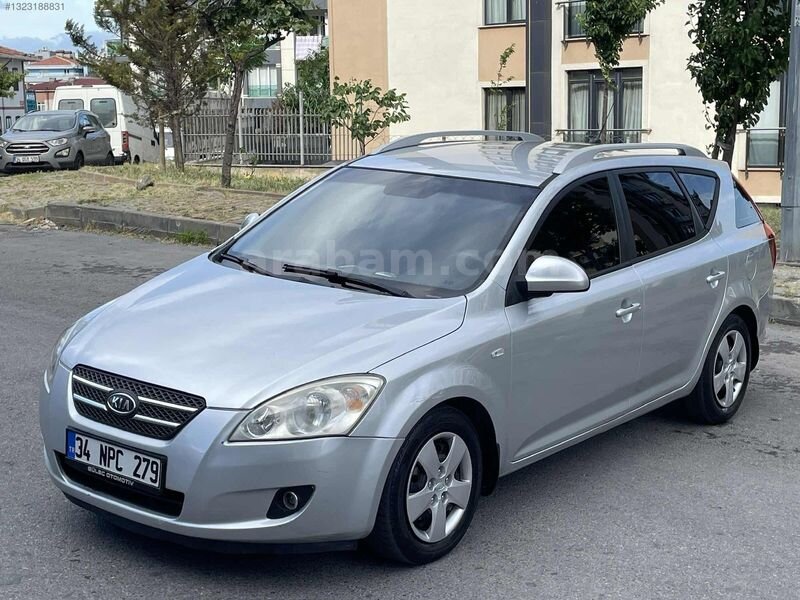 Galeriden Kia Ceed 1.6 CRDi Motion SW 2009 Model İstanbul 244.000 km Gri