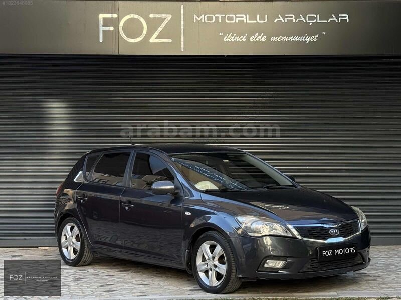 Galeriden Kia Ceed 1.6 CRDi Motion 2011 Model İstanbul 235.000 km Füme