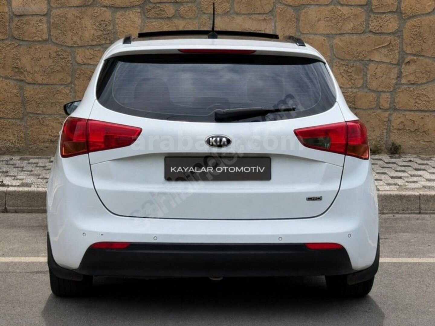 Galeriden Kia Ceed 1.6 CRDi Concept Plus SW 2012 Model Kocaeli 238.000 km Beyaz 7