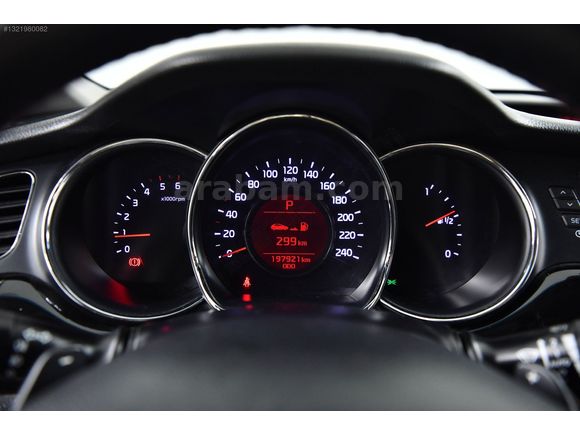 KUZEN AUTO KİA CEED 1.6 CRDİ DİZEL OTOMATİK