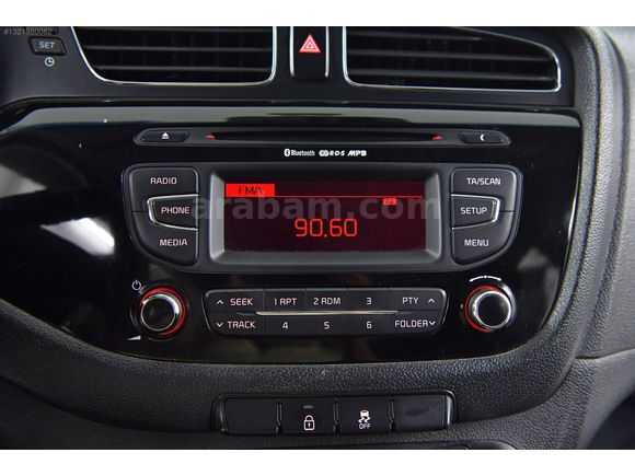 KUZEN AUTO KİA CEED 1.6 CRDİ DİZEL OTOMATİK