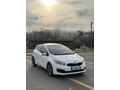 DEĞİŞENSİZ DİZEL OTOMATİK KİA CEED CAM TAVANLI