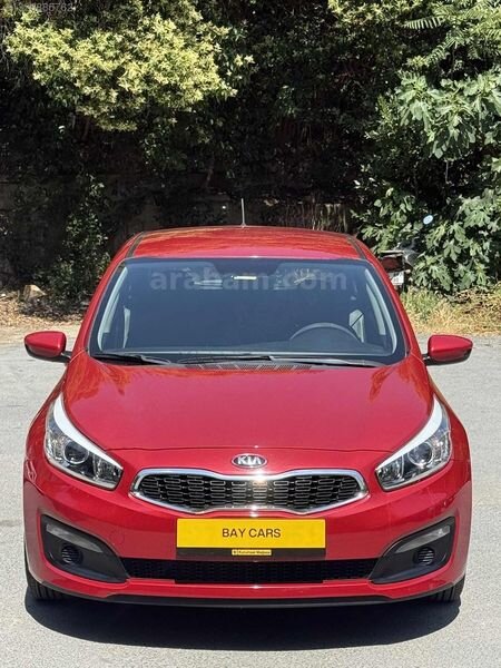 Galeriden Kia Ceed 1.4 Live 2017 Model İstanbul 68.000 km Kırmızı