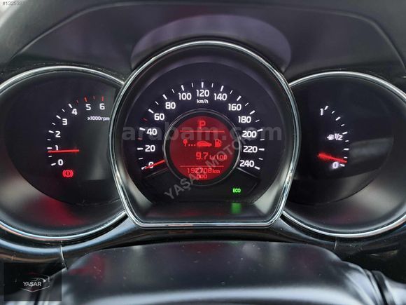 YAŞAR MOTORS'DAN 2013 KİA CEED OTOMATİK DEĞİŞENSİZ