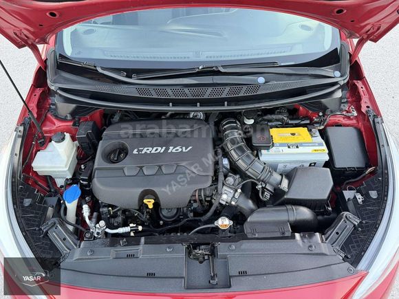 YAŞAR MOTORS'DAN 2013 KİA CEED OTOMATİK DEĞİŞENSİZ