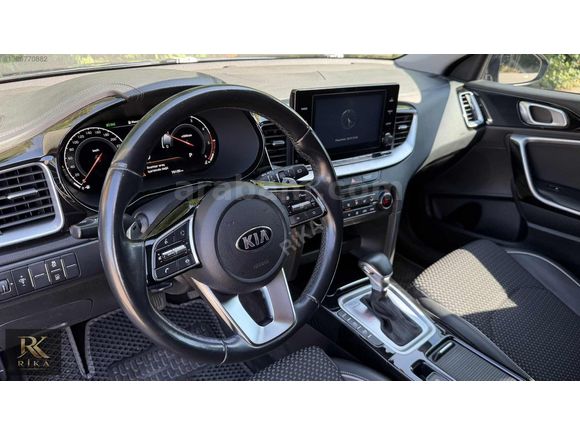 SADECE 72000 km İLK SAHİBİNDEN HATASIZ SERVİS BAKIMLI