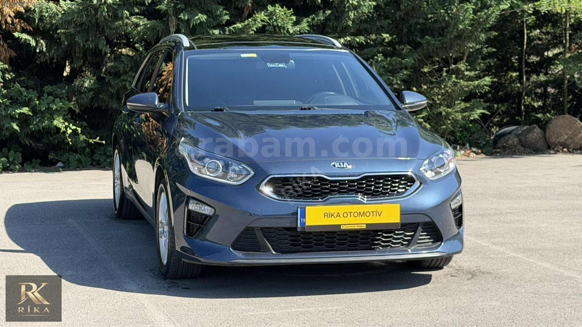 Galeriden Kia Ceed 1.6 CRDi Prestige SW 2020 Model İstanbul 76.200 km Gri 3