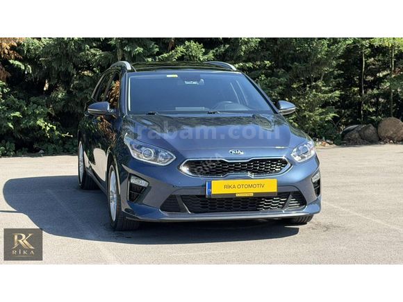 SADECE 72000 km İLK SAHİBİNDEN HATASIZ SERVİS BAKIMLI