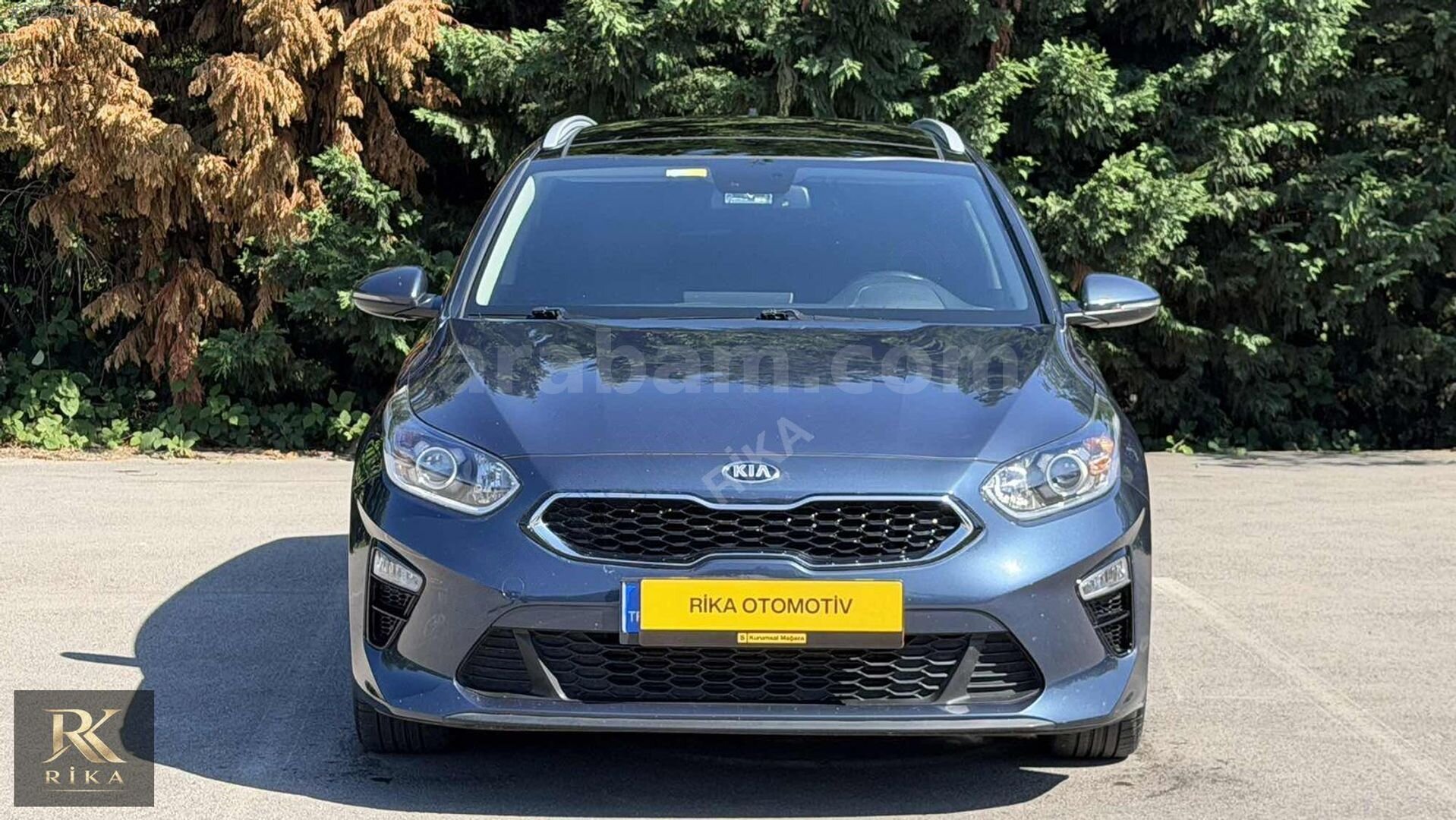Galeriden Kia Ceed 1.6 CRDi Prestige SW 2020 Model İstanbul 76.200 km Gri 2