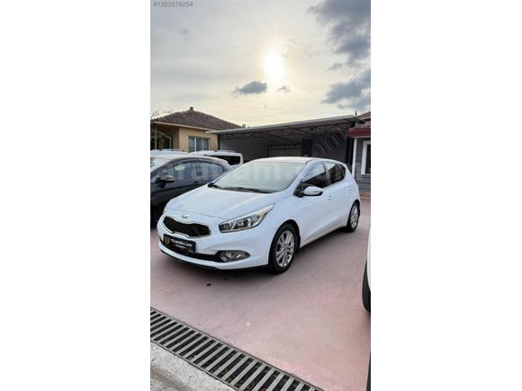 KİA CEED 1.6 CRDİ OTOMATİK 2013 K.K 12 TAKSİT VE KREDİ