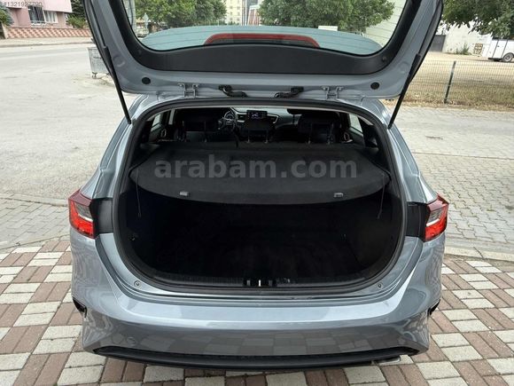 MKP OTOMOTİVDEN KİA CEED(ilk sahibinden)