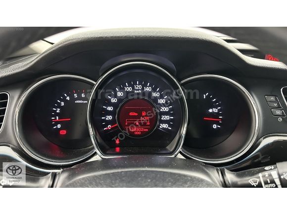 TOYOTA SANDIKÇI__ 2015 Ceed1.6 CRDi Concept Plus 128 HP
