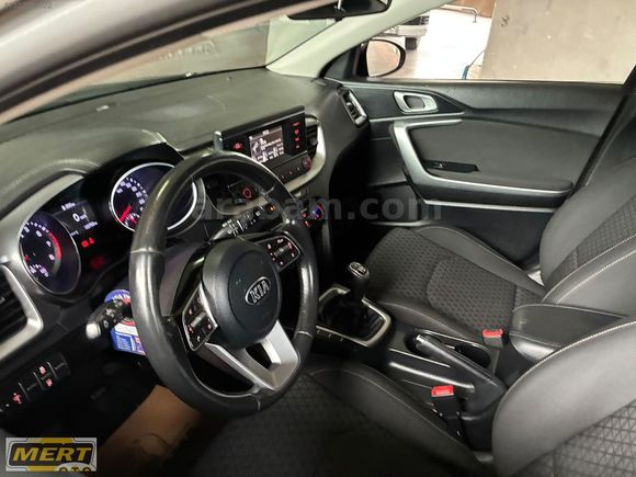 2020 KİA CEED 1.4 COOL 123.000 KM TEMİZ BAKIMLI