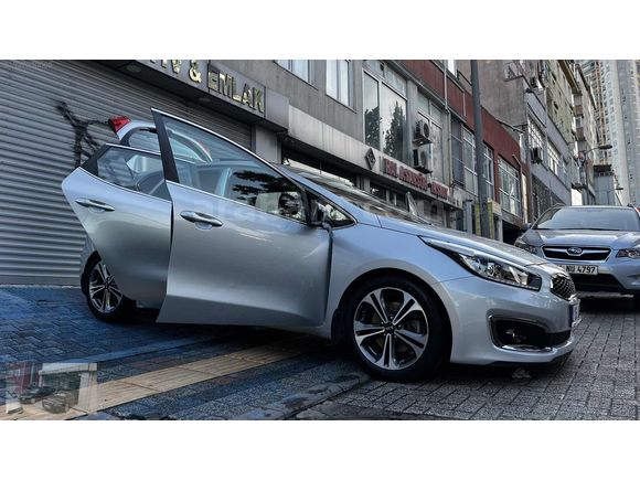2018 ÇIKIŞLI CAM TAVANLI ORJİNAL 107 BİN KM DE 1.6 DİZEL 136 BG