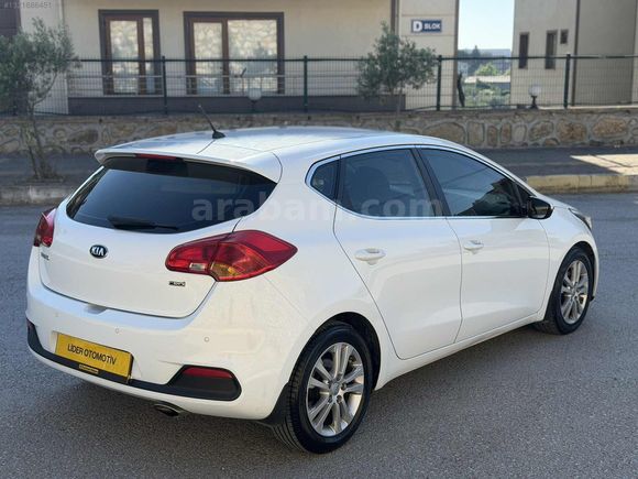 LİDER'DEN HATASIZ BOYASIZ DEĞİŞENSİZ OTOMATİK CEED 148.500