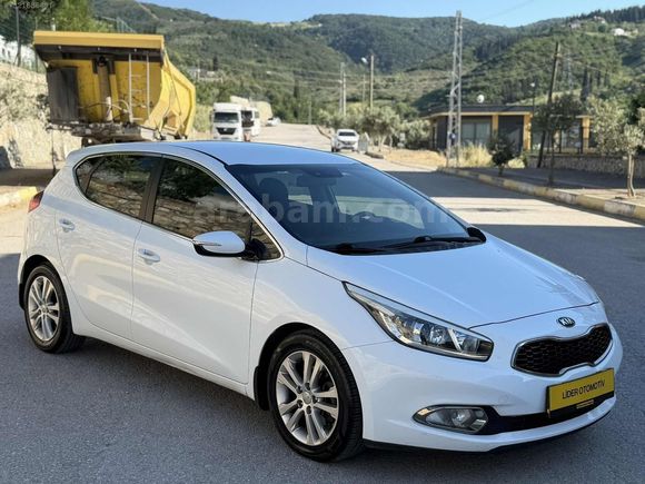 LİDER'DEN HATASIZ BOYASIZ DEĞİŞENSİZ OTOMATİK CEED 148.500