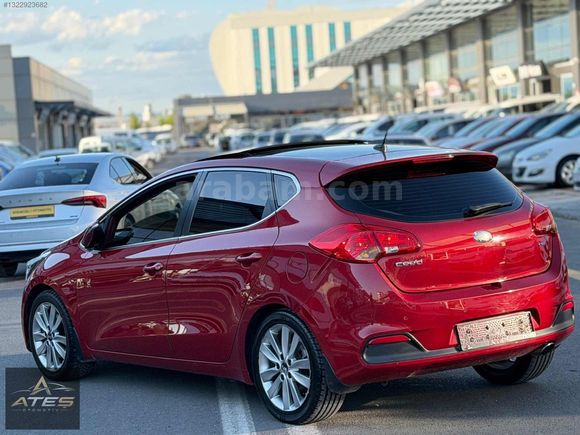 2015 ÇIKIŞLI KİA CEED 1.6 CRDİ - CONCEPT PLUS - CAM TAVANLI