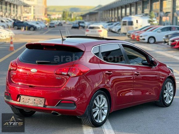 2015 ÇIKIŞLI KİA CEED 1.6 CRDİ - CONCEPT PLUS - CAM TAVANLI