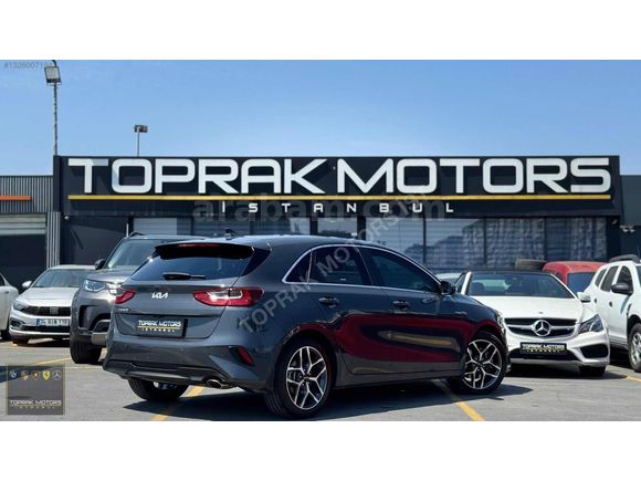TOPRAK MOTORS İSTANBUL'DAN KİA CEED ELEGANCE 63,000 KM