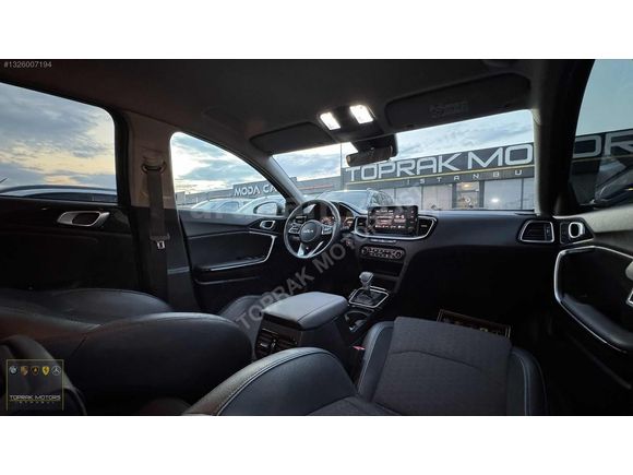 TOPRAK MOTORS İSTANBUL'DAN KİA CEED ELEGANCE 63,000 KM