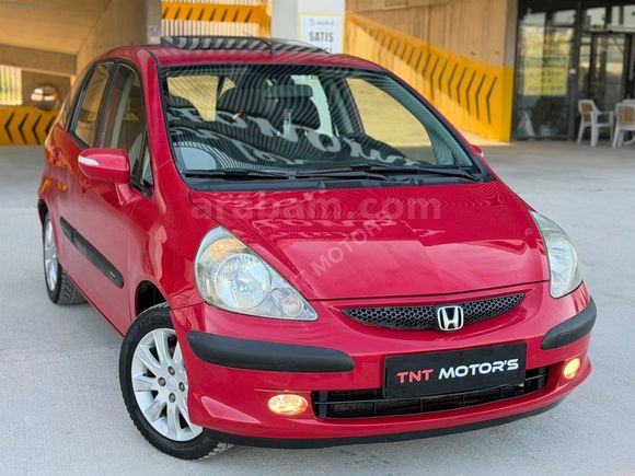 2005 MODEL JAZZ SANROFLU ATEŞ KIRMIZI BİRİNCİ SINIF