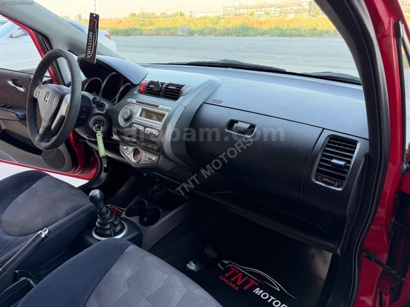 2005 MODEL JAZZ SANROFLU ATEŞ KIRMIZI BİRİNCİ SINIF