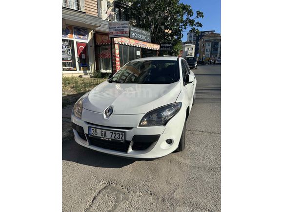 Sahibinden Renault Megane 1.5 dCi Dynamique 2011 Model 