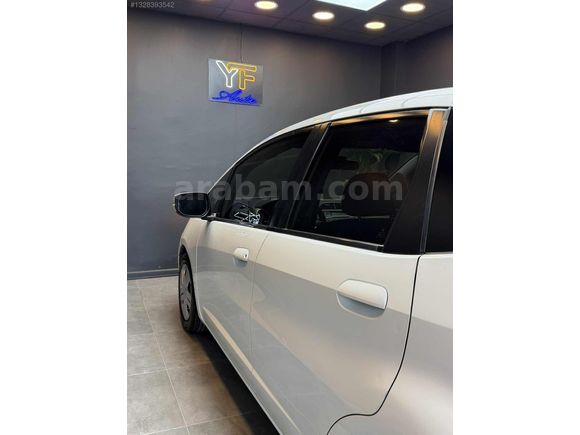 2010 MODEL DEĞİŞENSİZ TERTEMİZ BAKIMLI JAZZ
