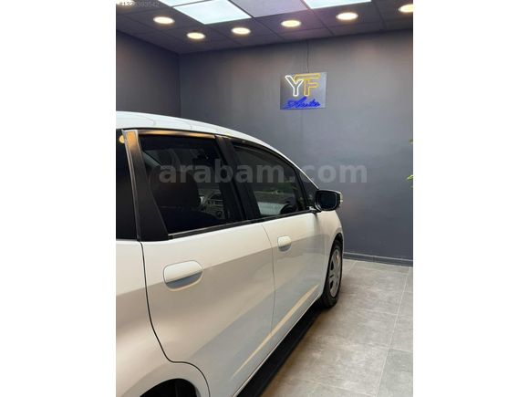 2010 MODEL DEĞİŞENSİZ TERTEMİZ BAKIMLI JAZZ