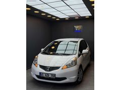 2010 MODEL DEĞİŞENSİZ TERTEMİZ BAKIMLI JAZZ
