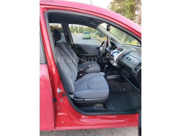 HONDA JAZZ 1.4 TAM OTOMATİK