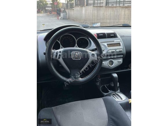 OTOMATİK HONDA JAZZ SANDROFLU