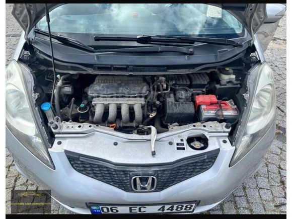 2009 HONDA JAZZ 1.4 FUN OTOMATİK CAM TAVANLI