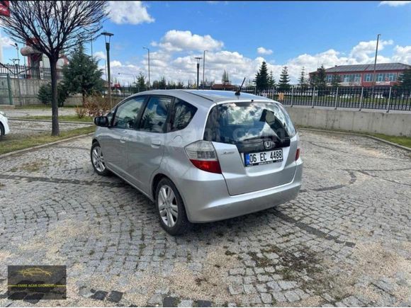 2009 HONDA JAZZ 1.4 FUN OTOMATİK CAM TAVANLI