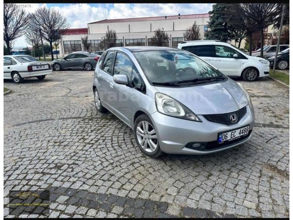 2009 HONDA JAZZ 1.4 FUN OTOMATİK CAM TAVANLI