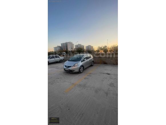 2009 HONDA JAZZ 1.4 FUN OTOMATİK CAM TAVANLI