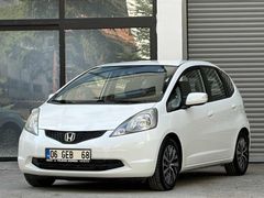 KUSURSUZ KONDİSYONDA OTOMATİK JAZZ