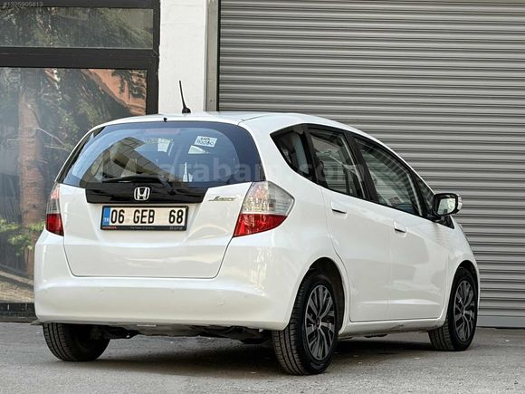 KUSURSUZ KONDİSYONDA OTOMATİK JAZZ