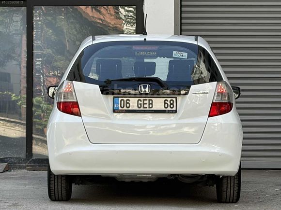 KUSURSUZ KONDİSYONDA OTOMATİK JAZZ