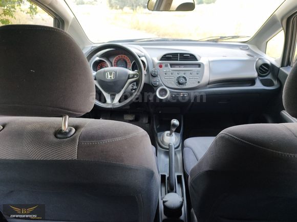 MASRAFSIZ 2011 HONDA JAZZ JOY PLUS İ SHIFT 100 HP